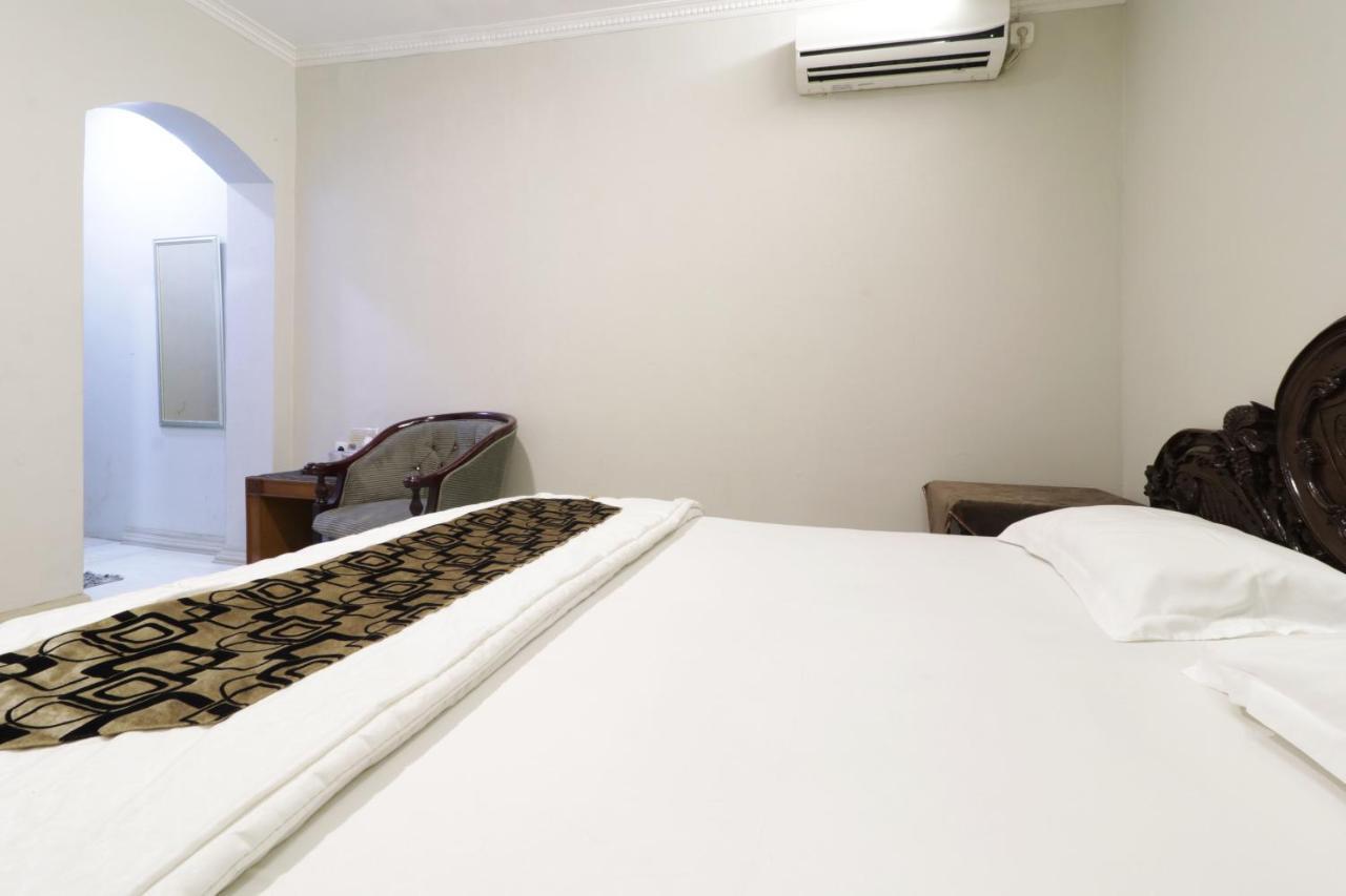 Hotel Andalus Jakarta Buitenkant foto